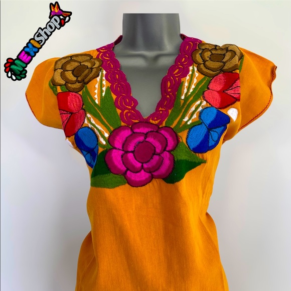 MEXICANA Tops - 🌸 🌺 NEW EMBROIDERED MEXICAN BLOUSE 👚